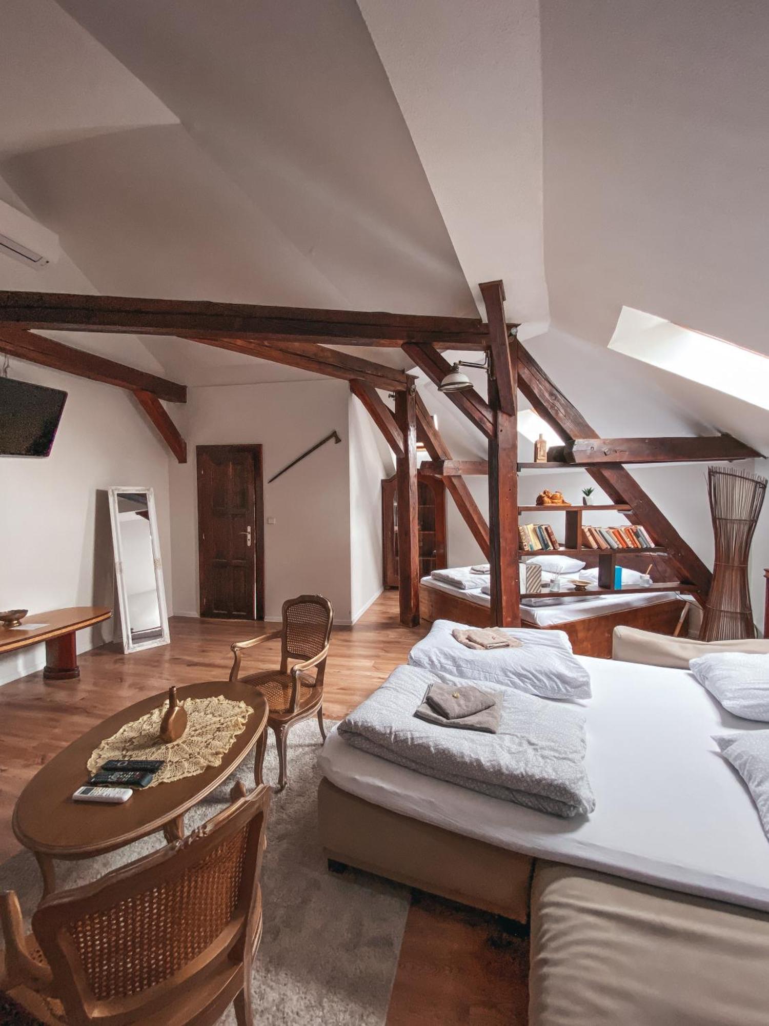 Blue Lotus Apartments براتسيلافا المظهر الخارجي الصورة