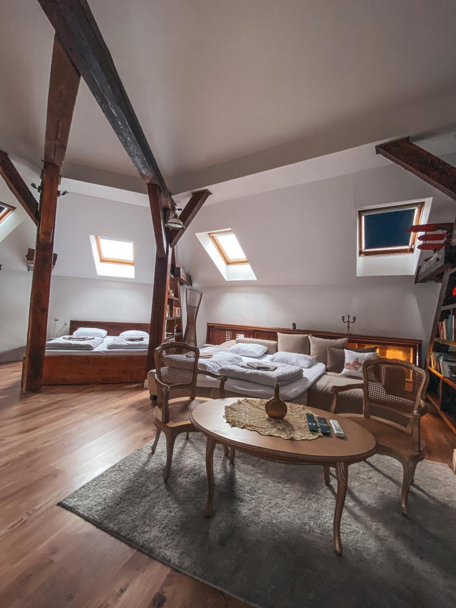 Blue Lotus Apartments براتسيلافا المظهر الخارجي الصورة