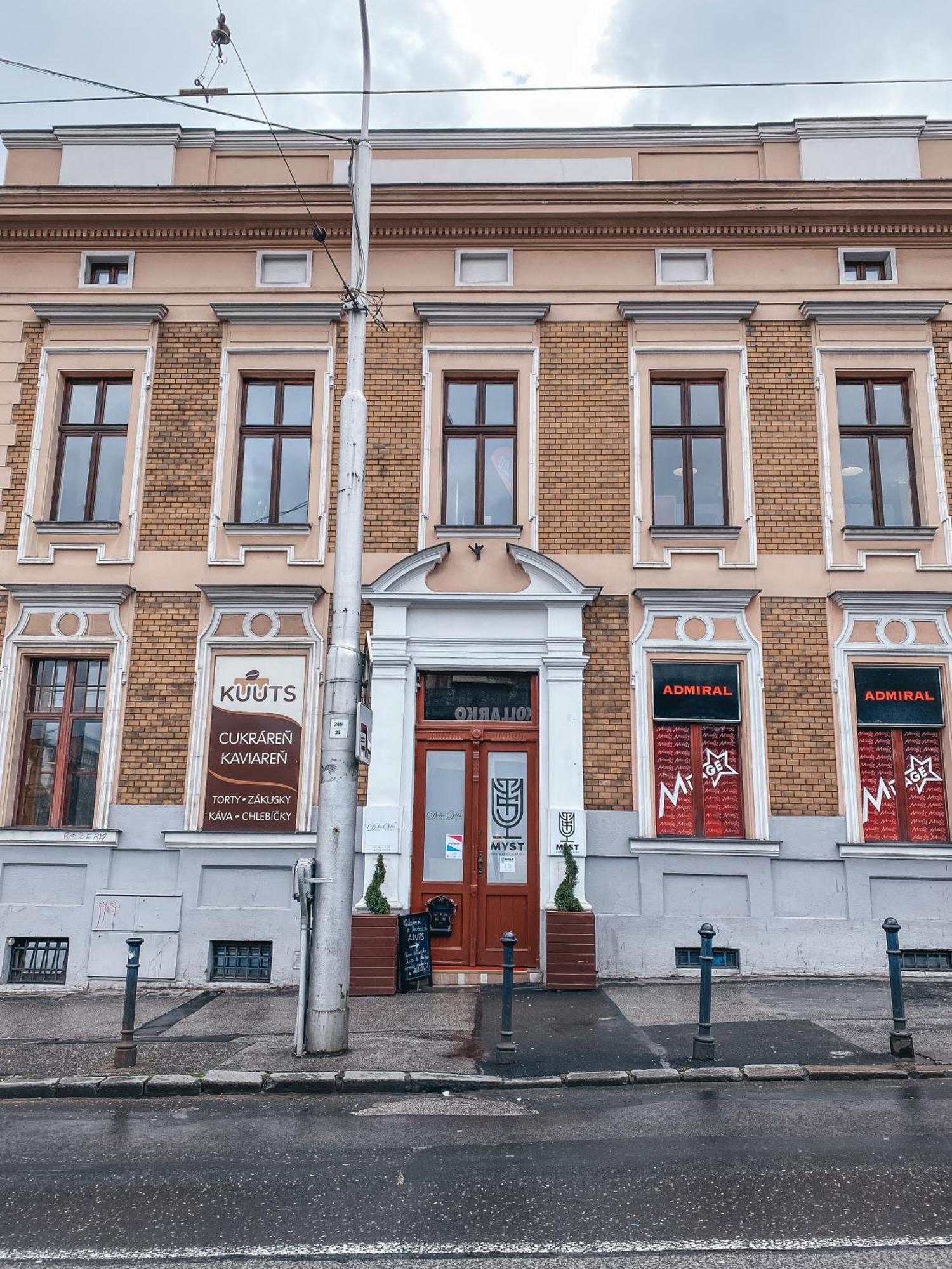 Blue Lotus Apartments براتسيلافا المظهر الخارجي الصورة